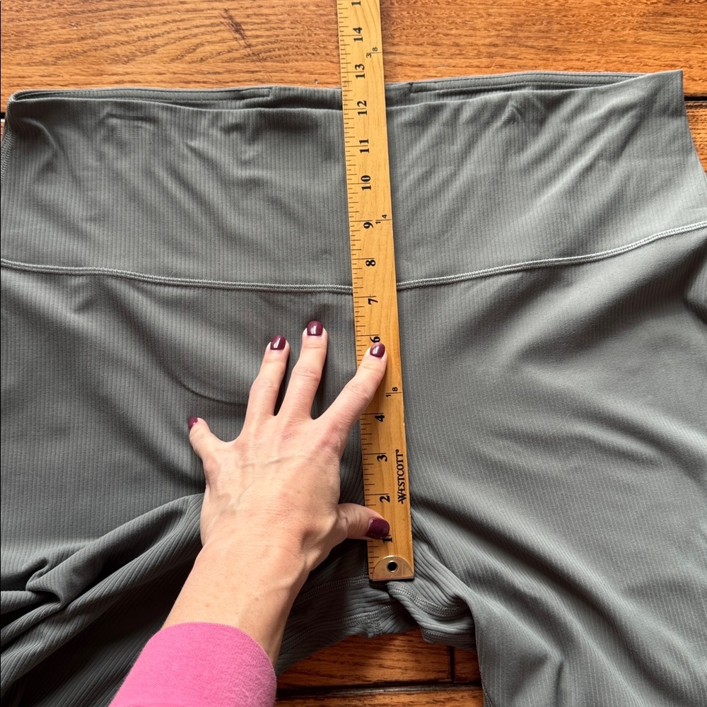 Lululemon Align Ribbed Mini Flare Leggings Pants Size 18 Inseam 32” Gray - Picture 11 of 13